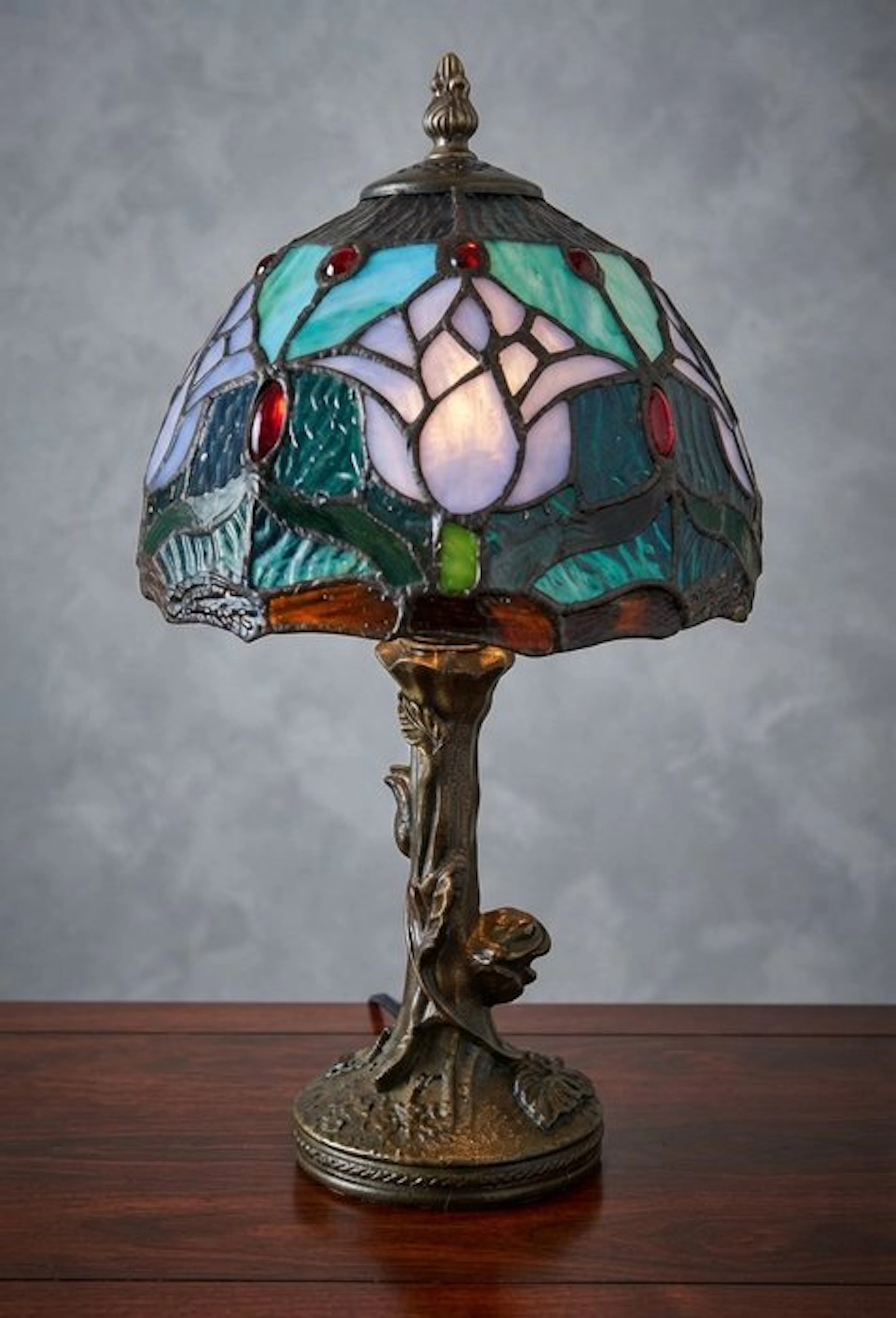 Table lamp - Tiffany-style lamp - Stained glass