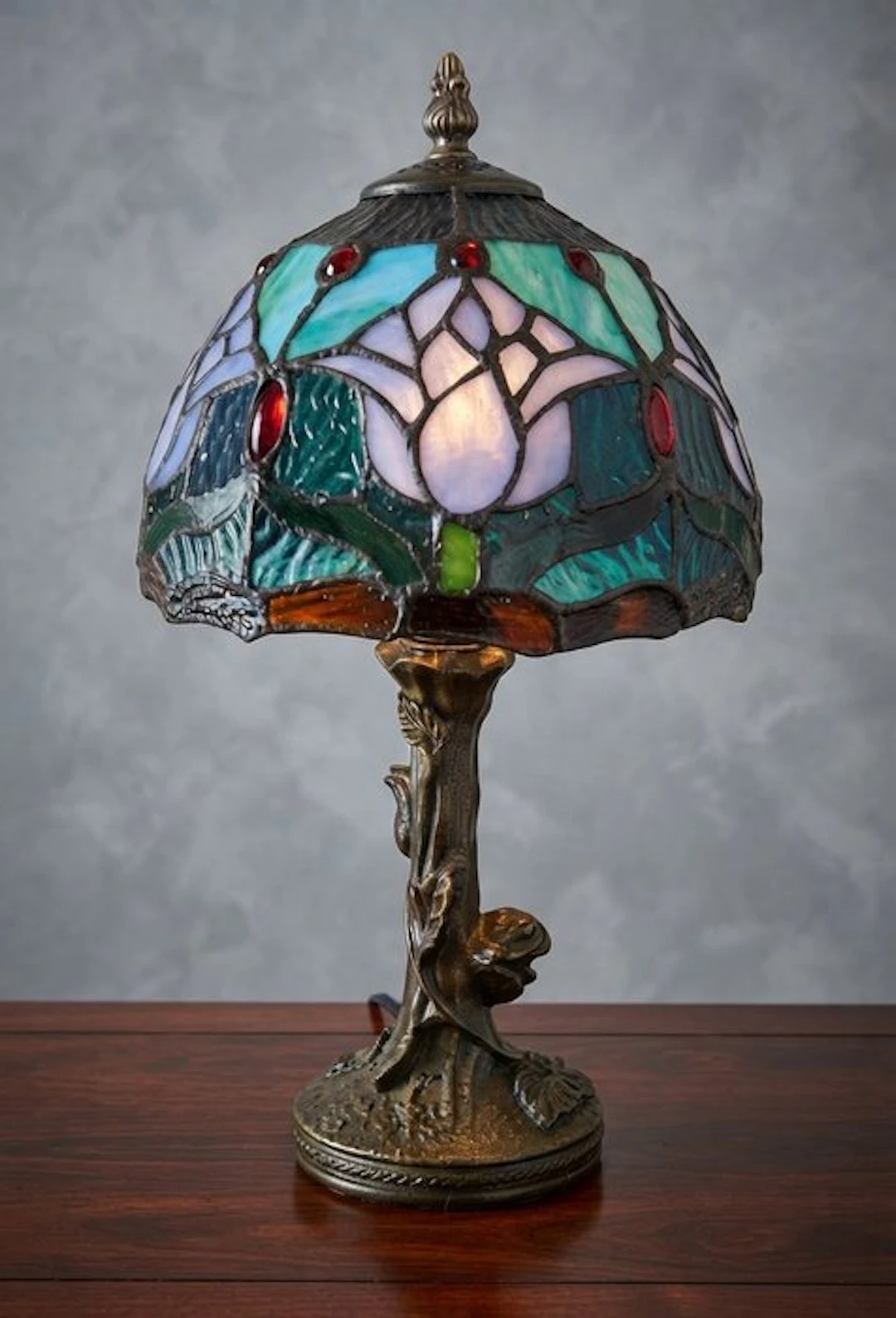 Table lamp - Tiffany-style lamp - Stained glass