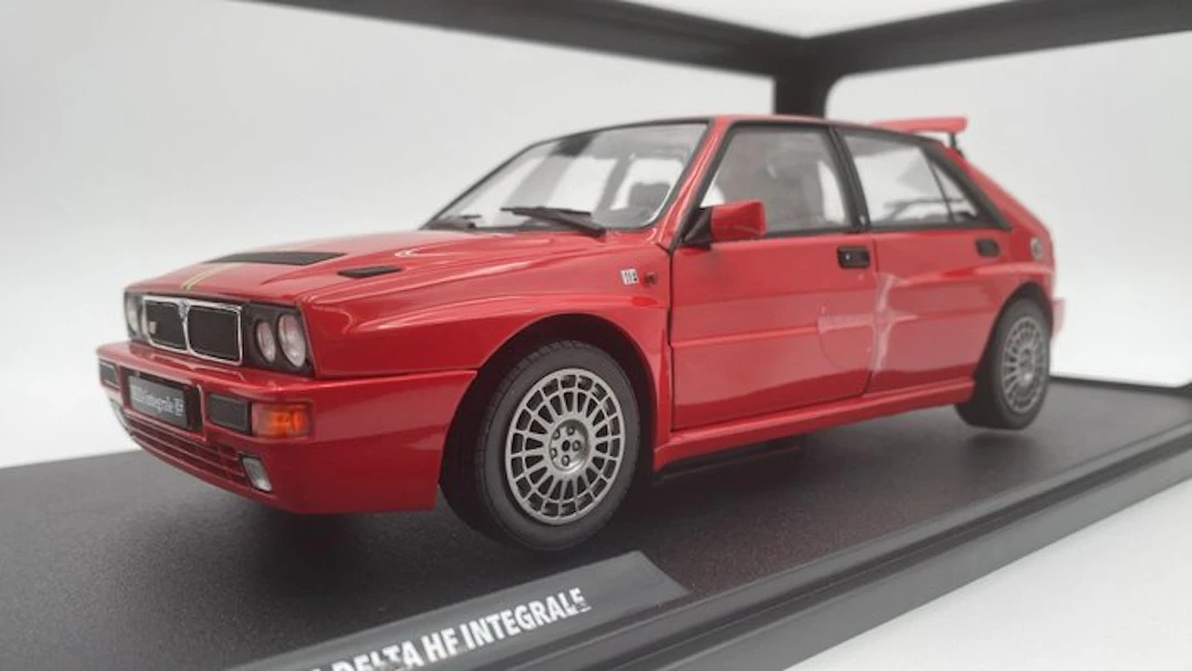 Solido 1:18 - Model car - Lancia Delta HF Integrale 1995 - (cod.H28)