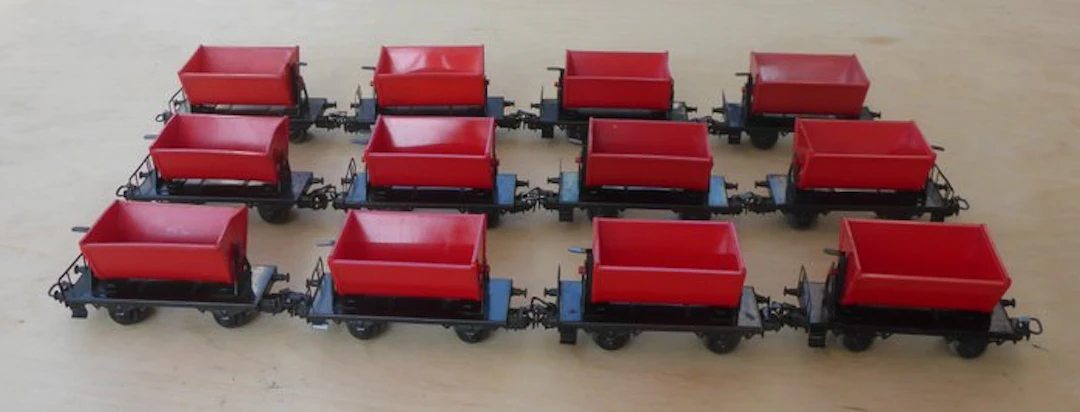 Märklin H0 - 4513 - Train set (12) - dump trucks - DB