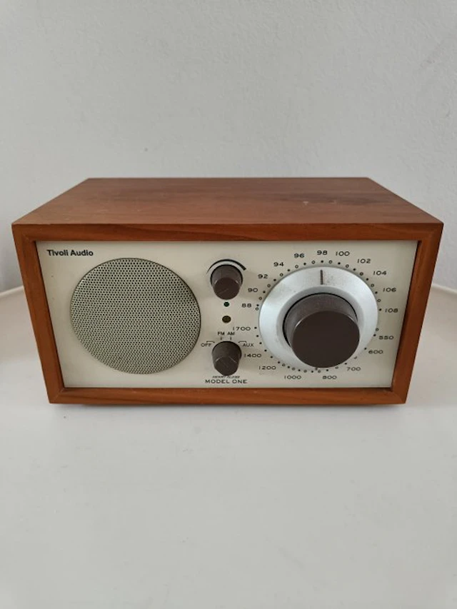 Tivoli Audio Henry Kloss - Model One Radio
