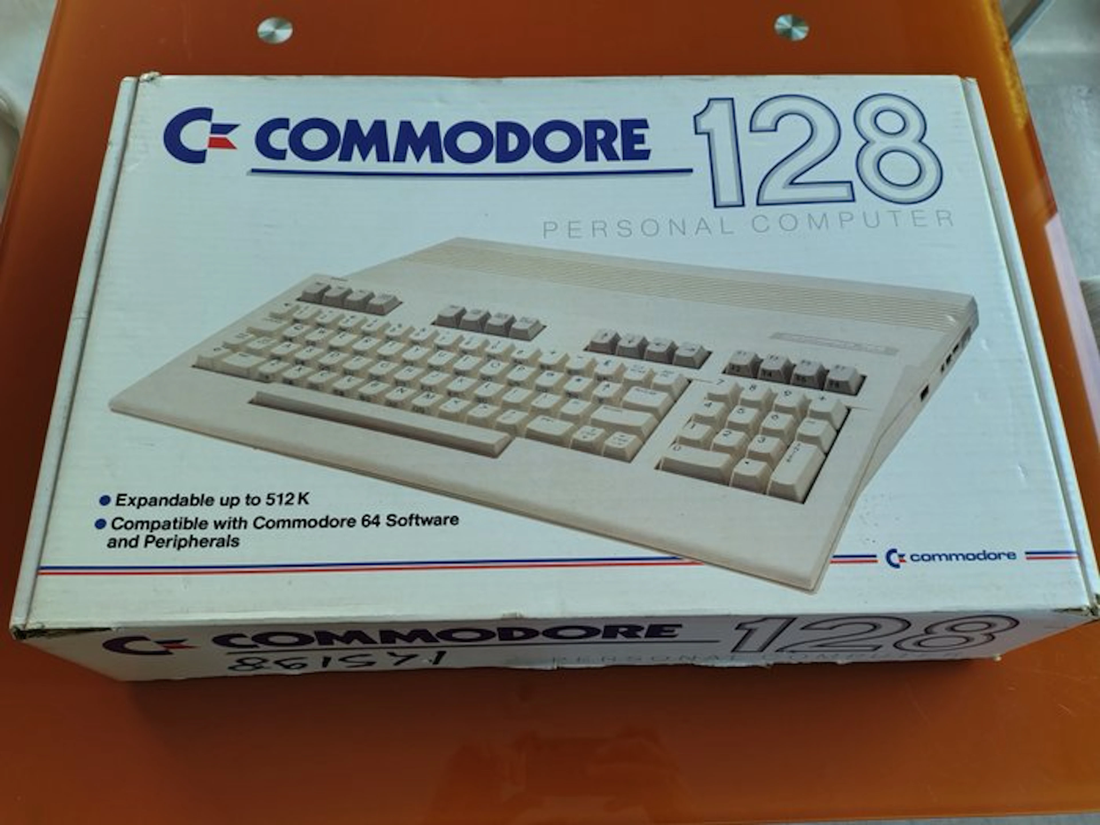 Commodore 128 - Computer - In original box