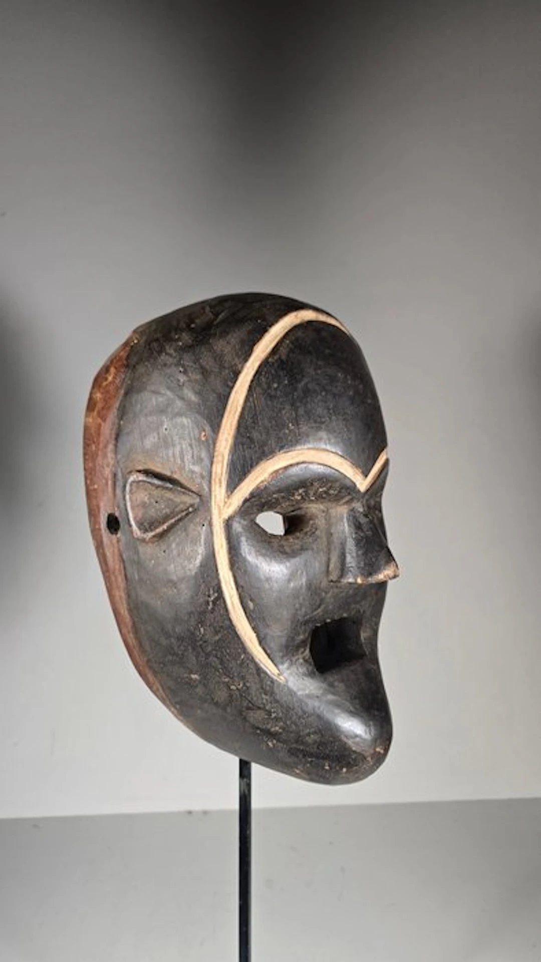 Mask - Tanzania (No reserve price)