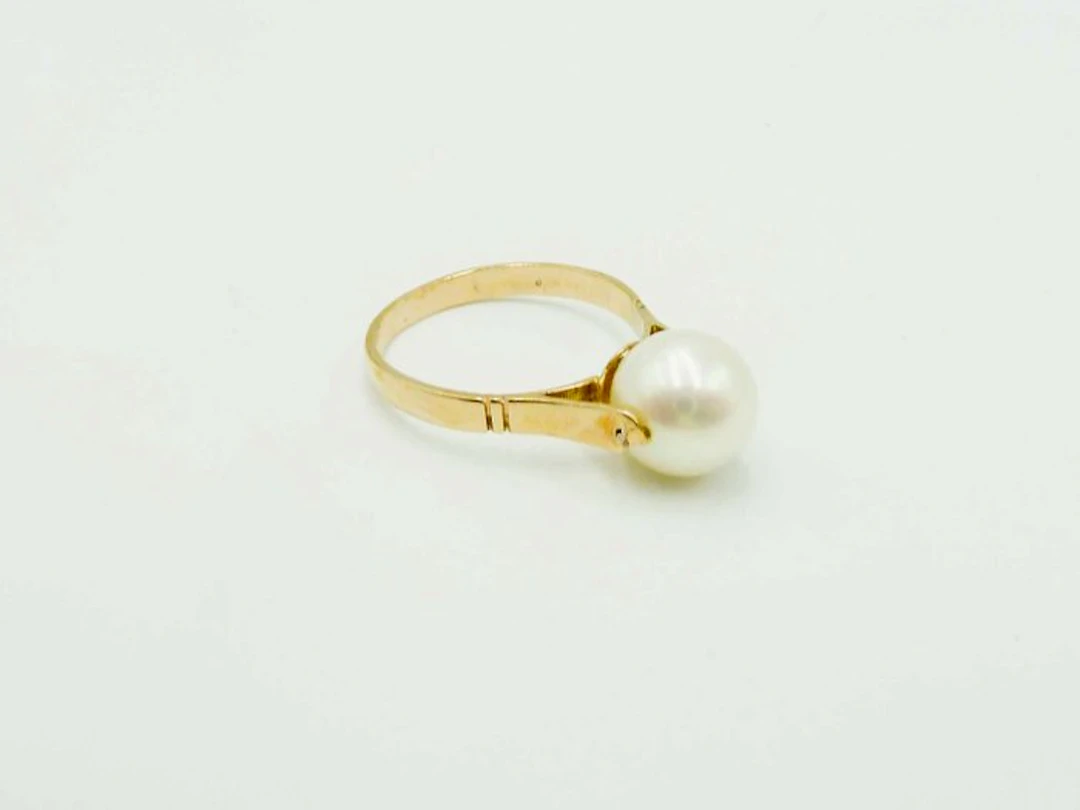 Ring - 18 kt. Yellow gold Pearl
