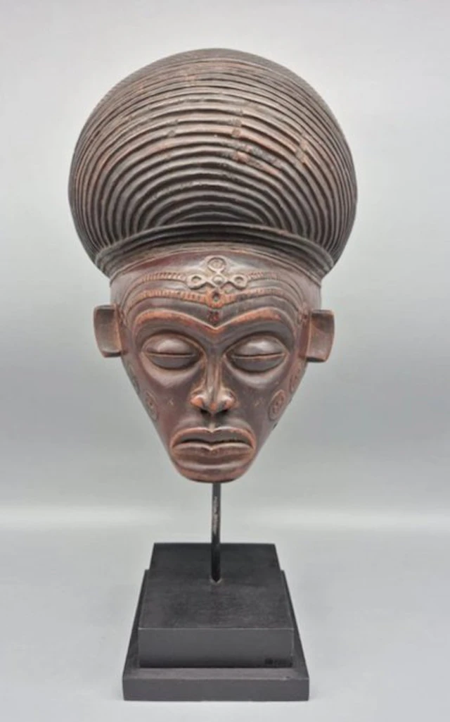 Dance mask - Chokwe - Angola (No reserve price)