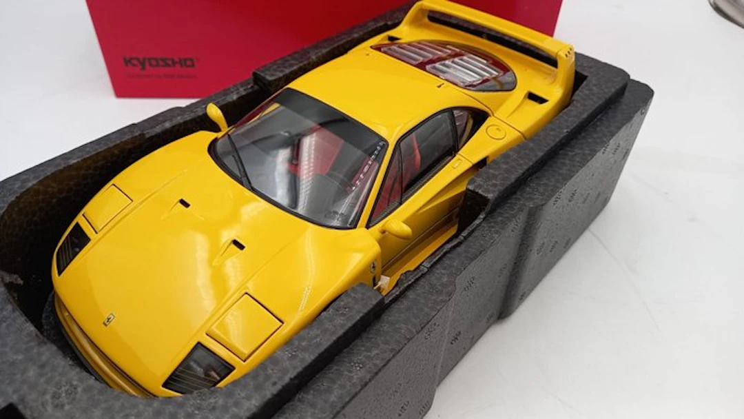 Kyosho 1:18 - Model car - Ferrari F40 - (cod.O11)