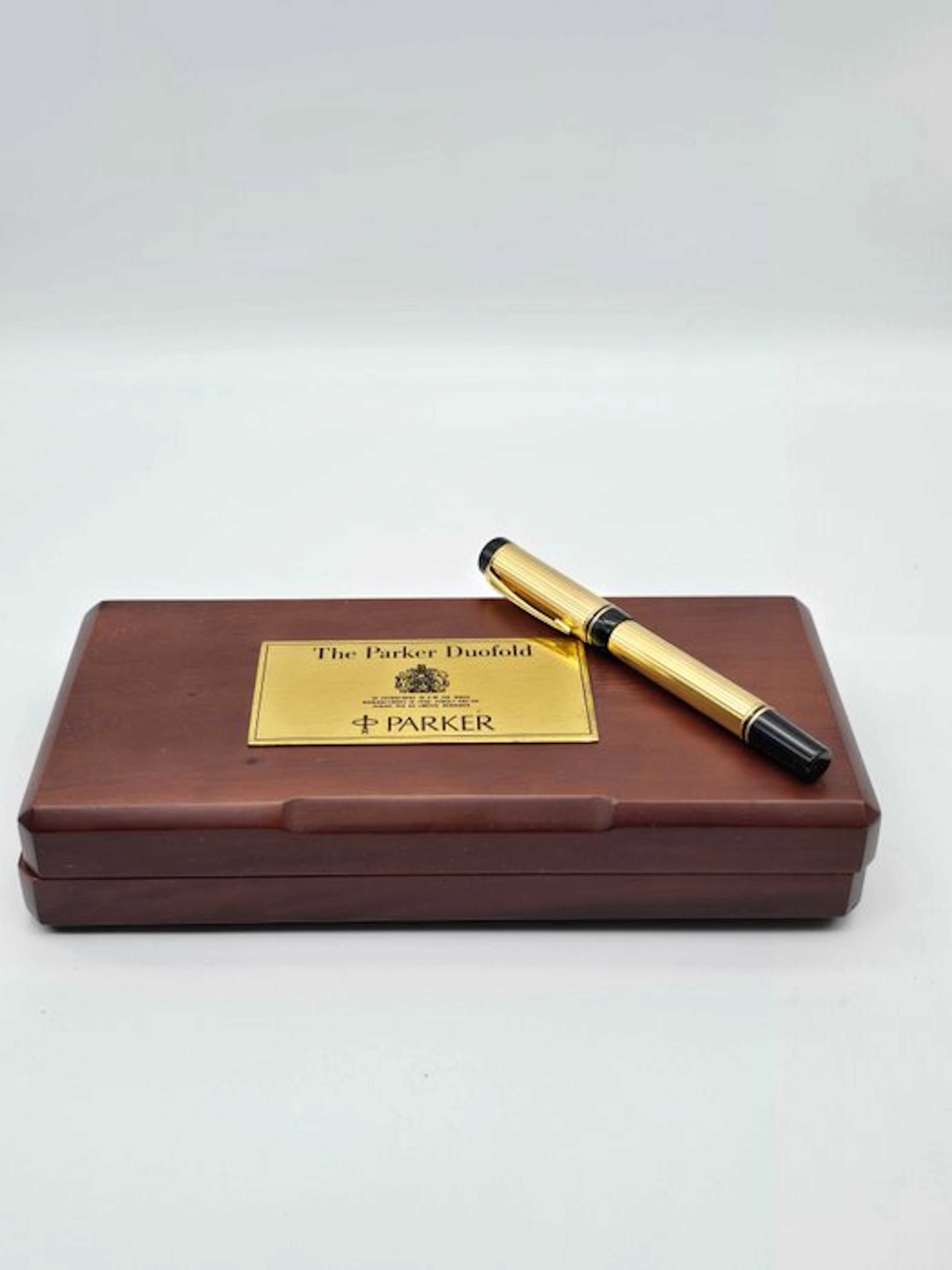 Parker - Pluma Estilografica Parker Duofold godron gold NOS - Fountain pen
