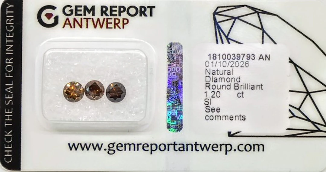 No reserve price - 3 pcs Diamond (Natural coloured)...