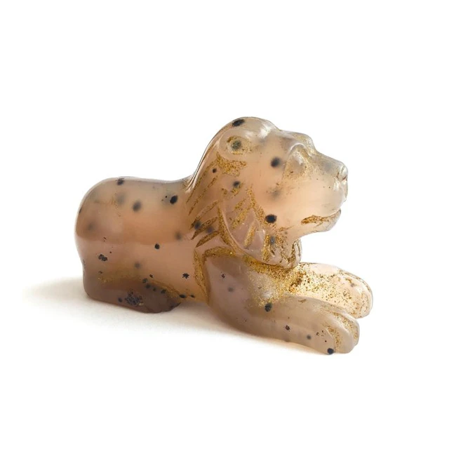 Silk Road, Central Asian Agate XL Spotted Lying Lion Bead Talisman - 56 mm