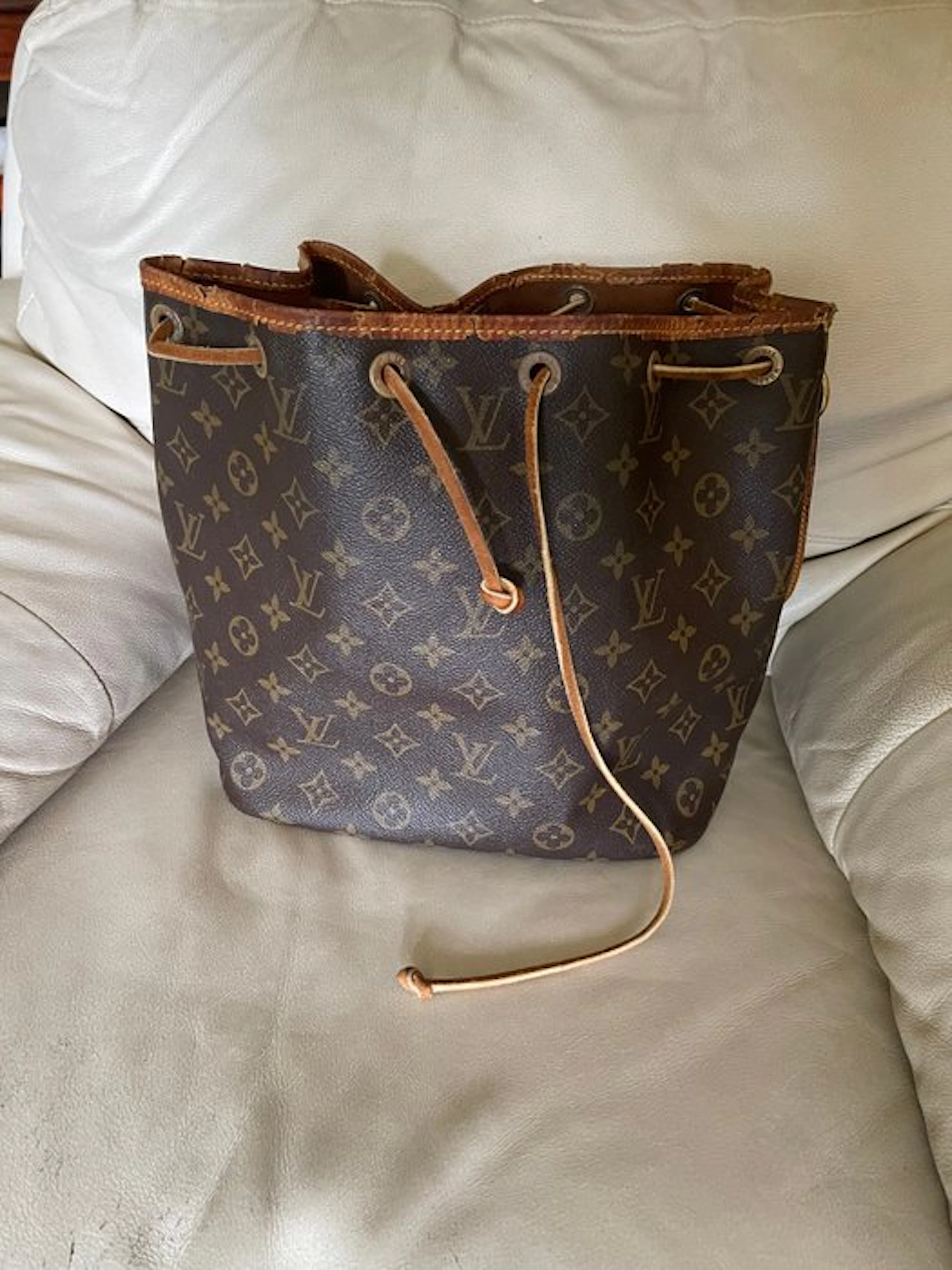 Louis Vuitton - Petit Noe - Shoulder bag