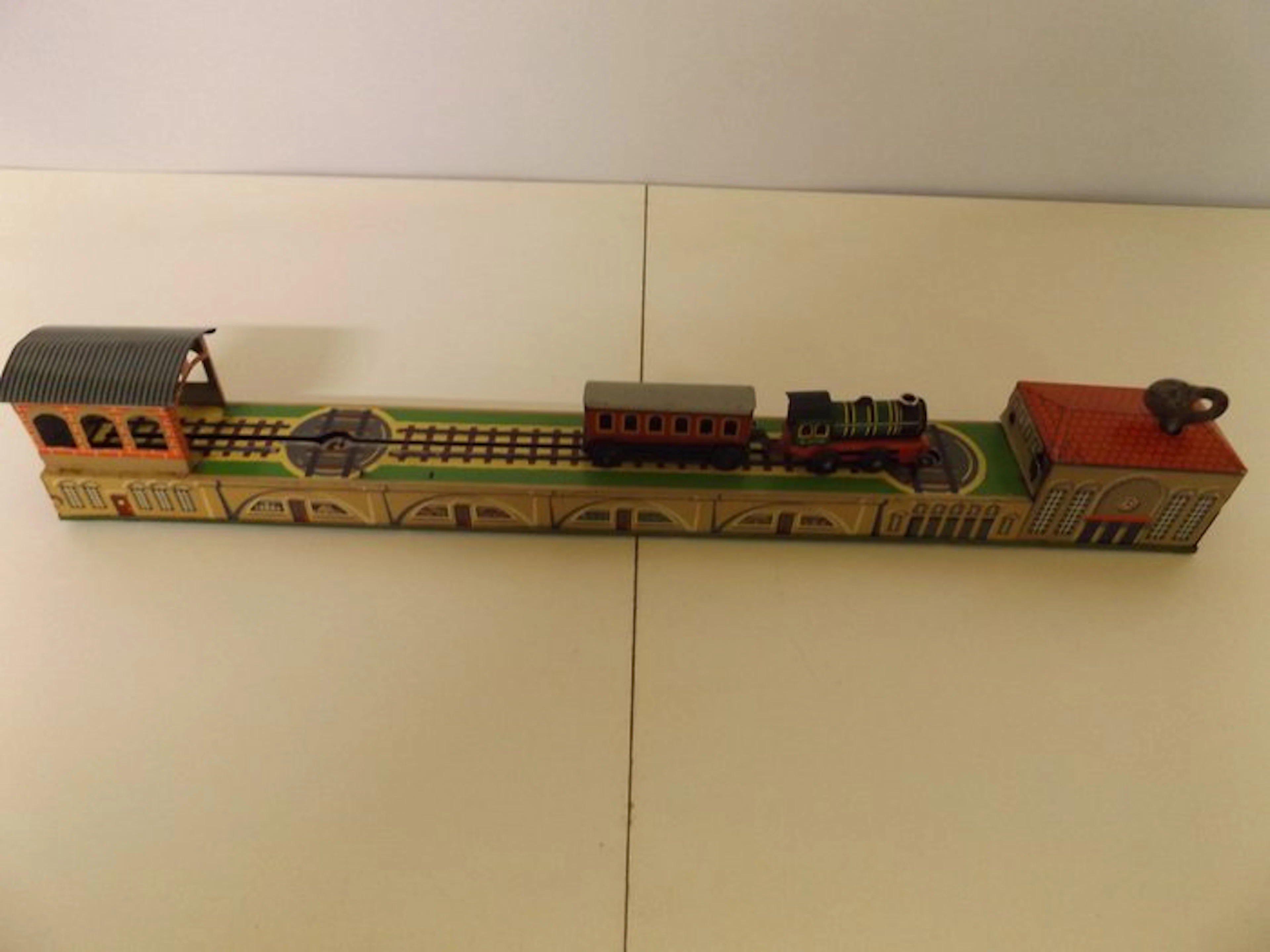 Arnold - Wendebahn 570 - Wind-up tin toy - 1930-1939 - Germany