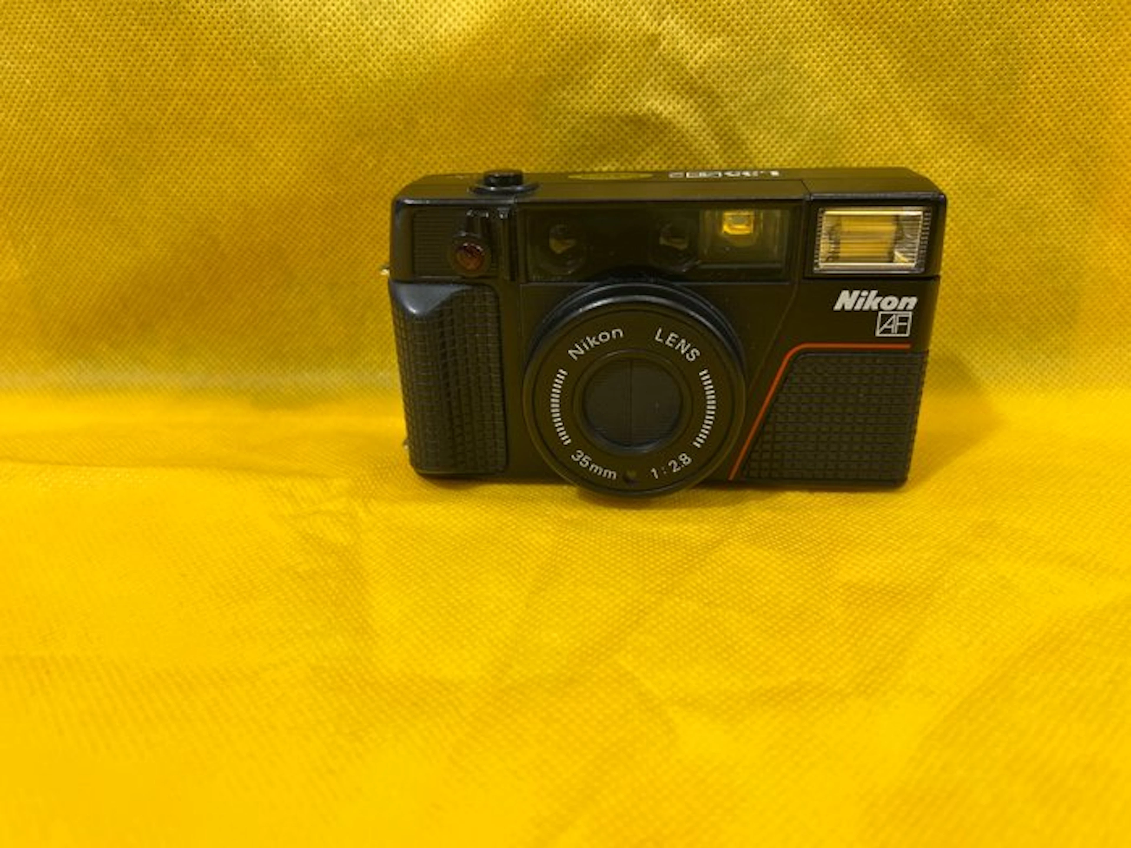 Nikon L35AF2 Analogue camera