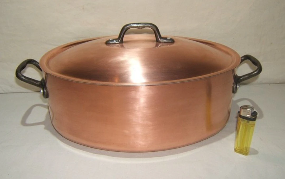 Een grote Franse ovale koperen pan met deksel - Pan - Copper, Cast iron