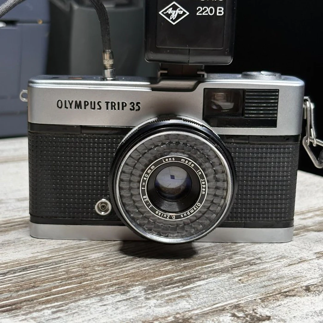 Olympus Trip 35 with D.Zuiko 2.8/40mm | Analogue camera