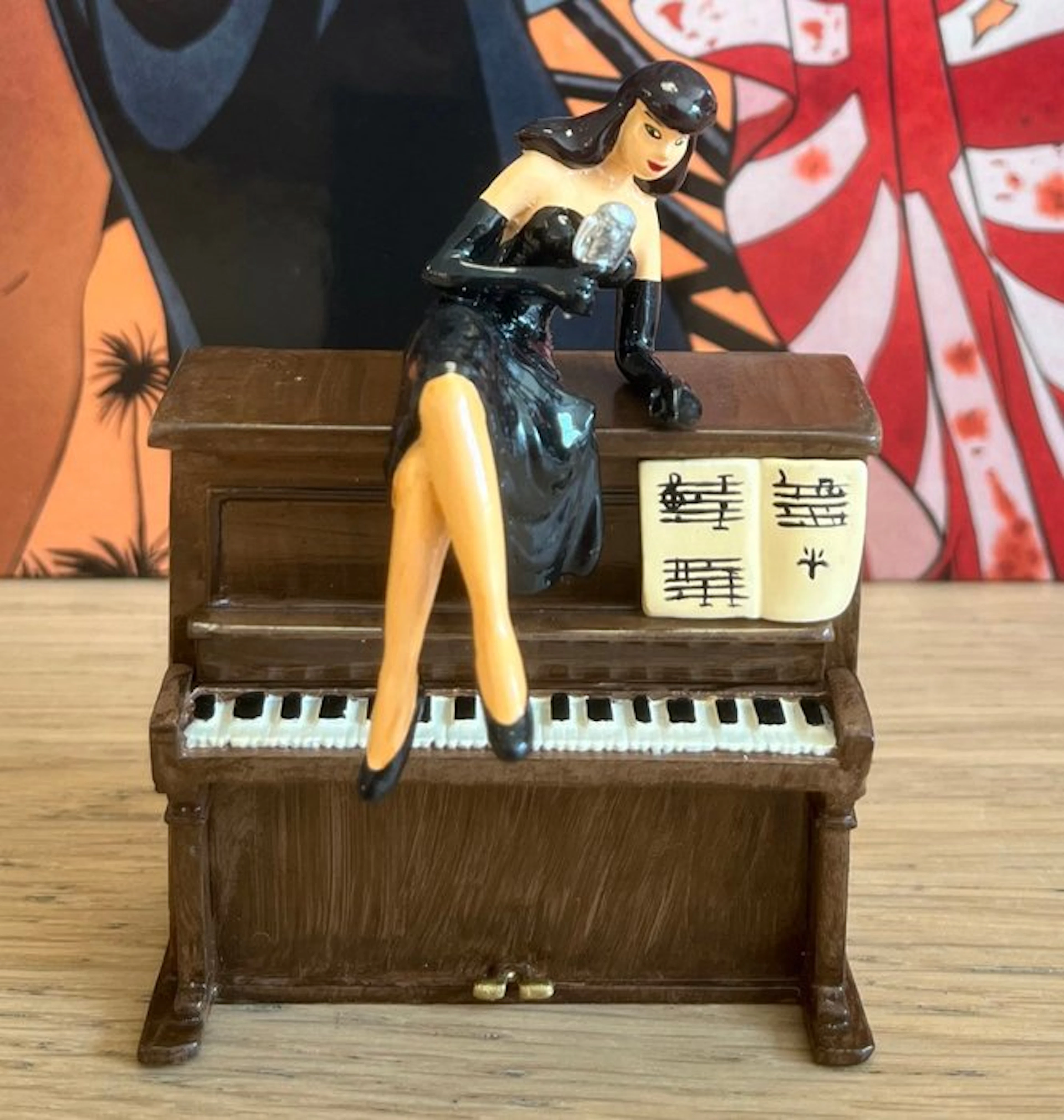 Pixi - Pin Up - Pin up sur le Piano - réf : 5445