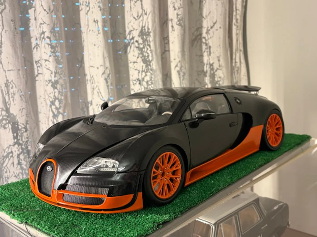 1:18 - Model car - Bugatti Veyron Super Sport