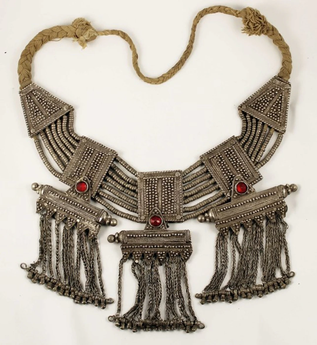 Huge Labba necklace - Silver, Glass - Yemen - Early 20th century