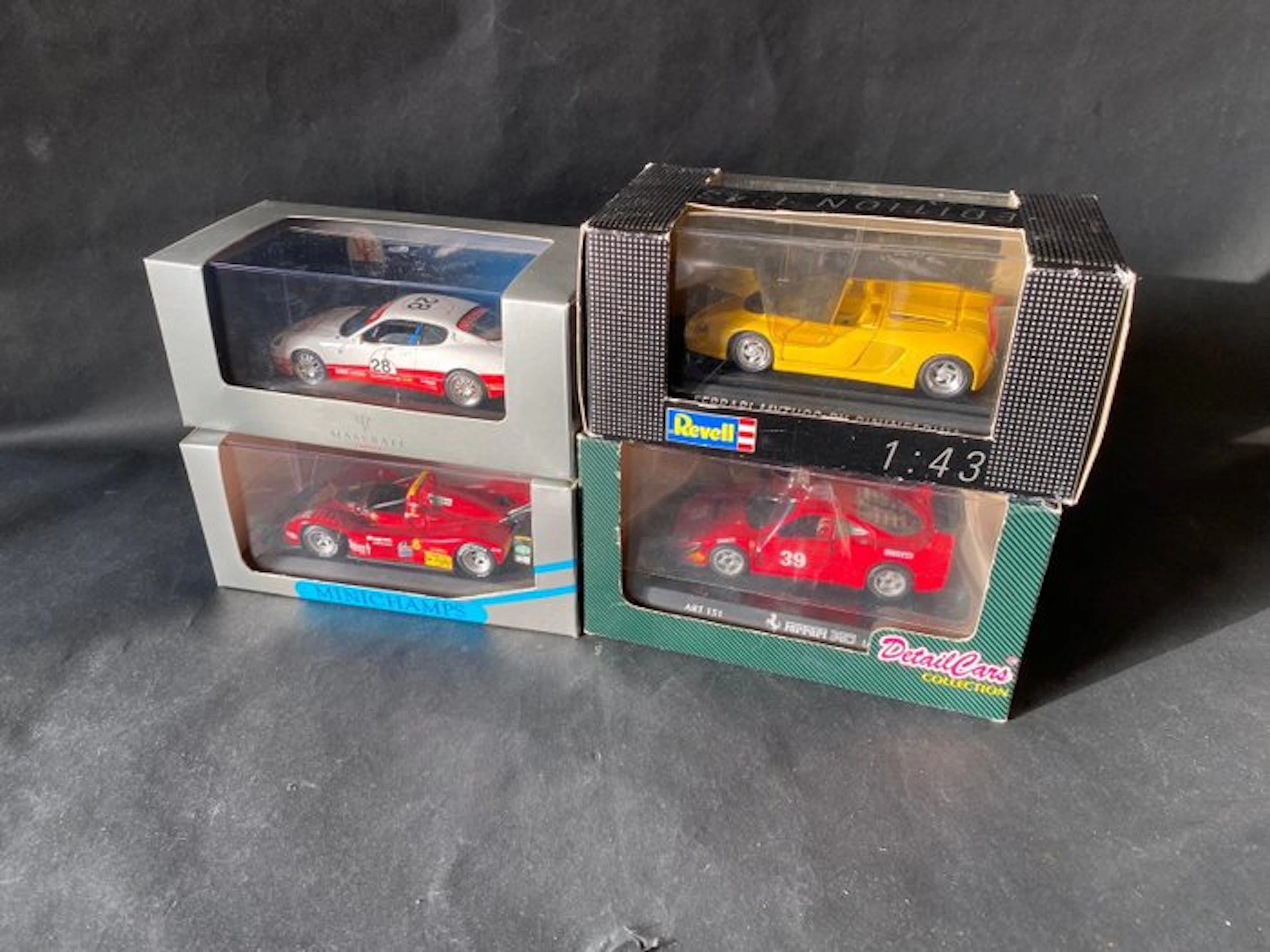 Revell / Paul`sModel Art / Detail Cars / IXO 1:43 - Model...