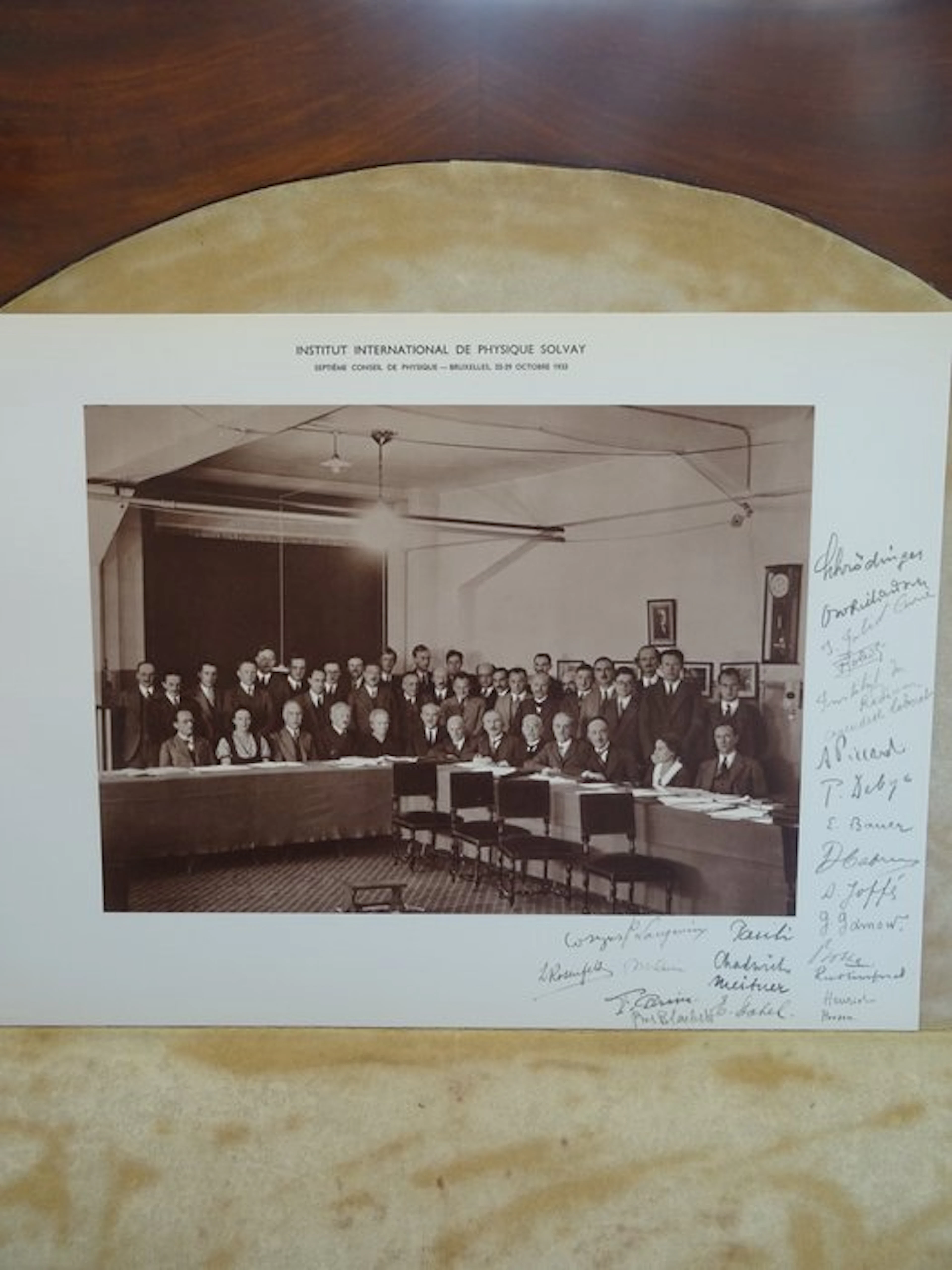 S. Creuz - Cinquantenaire du Premier Conseil de Physique Solvay