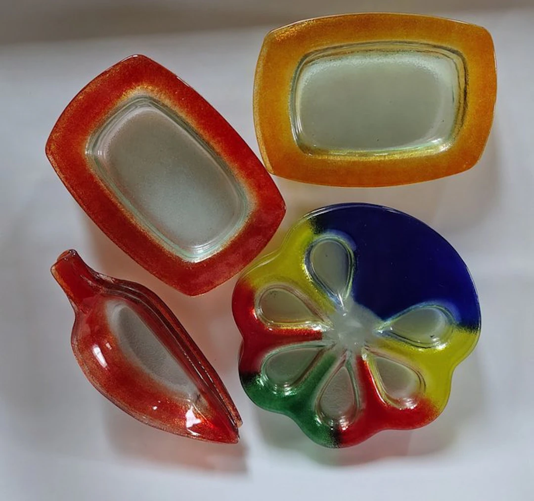 Plate (13) - art-glass