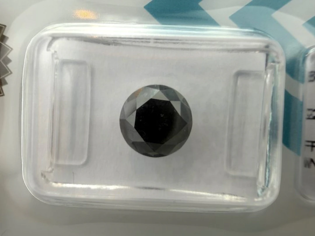 1 pcs Diamond (Natural coloured) - 2.13 ct Black - Not...