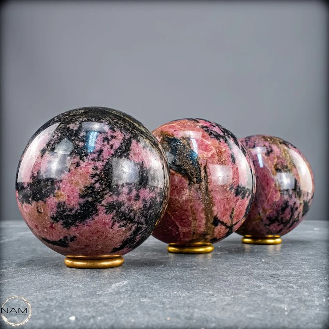 Natural rhodonite spheres – Set of three expressive specimens- 2095.15 g - (3)