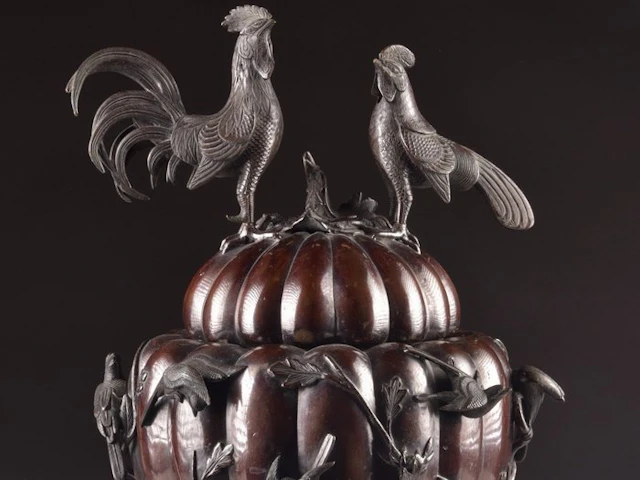 Japanese bronze koro in a pumpkin shape with birds –...