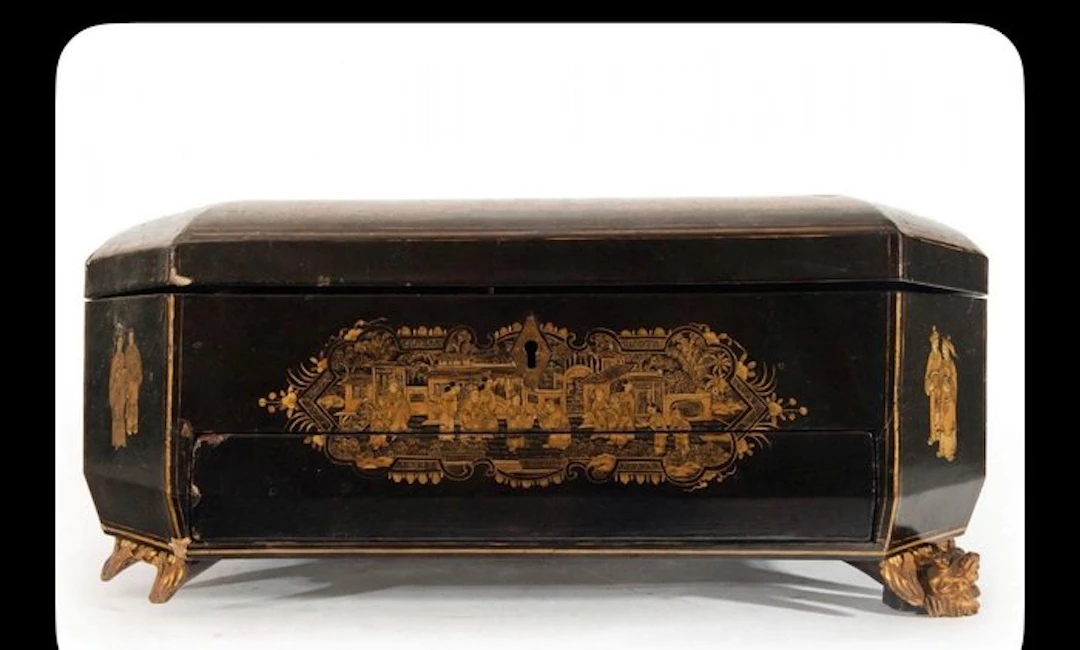 Sewing box - Wood - China, 19th-century Qing period
