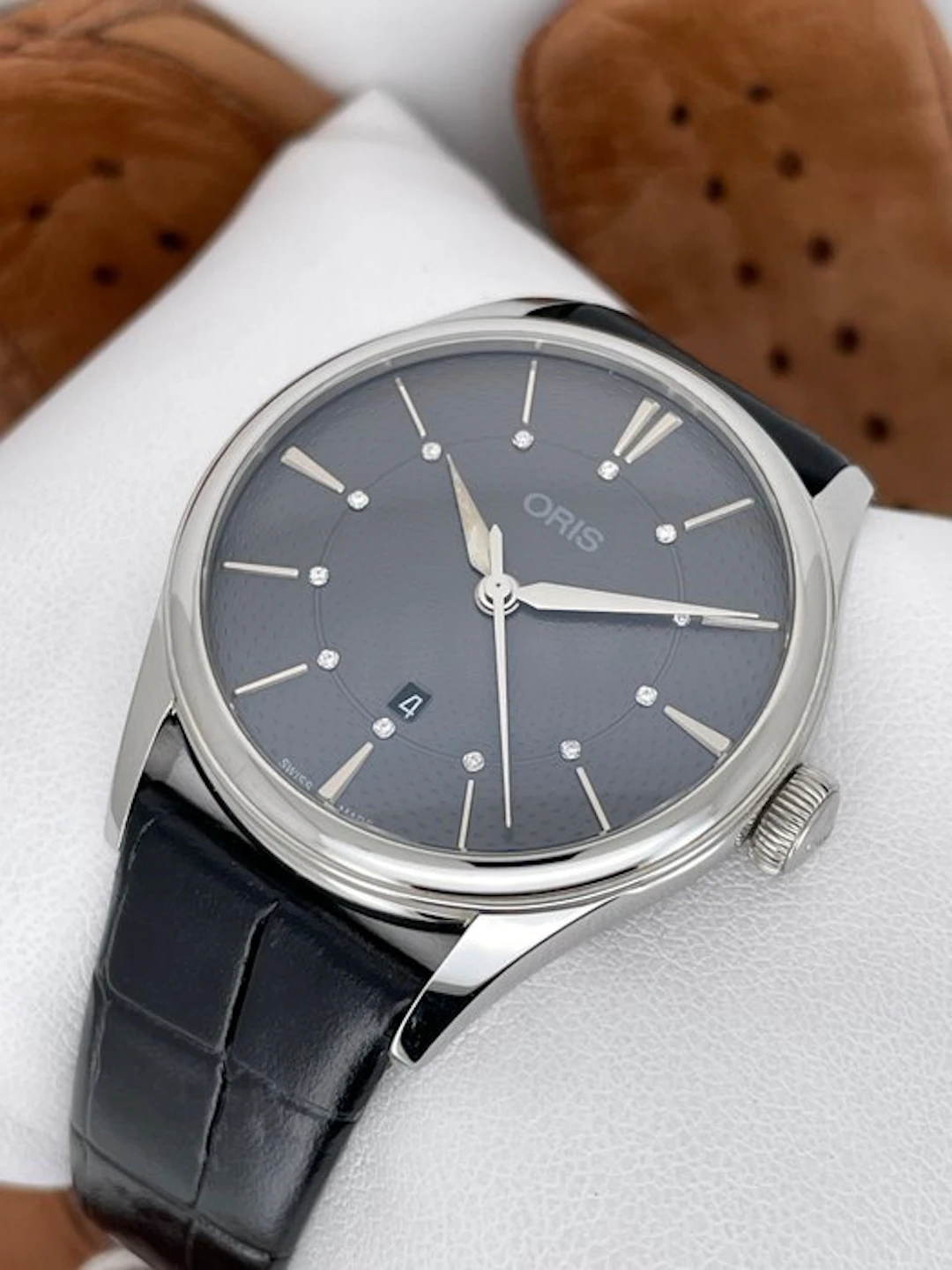 Oris - Artelier Date Diamonds Automatic - 01 561 7724...