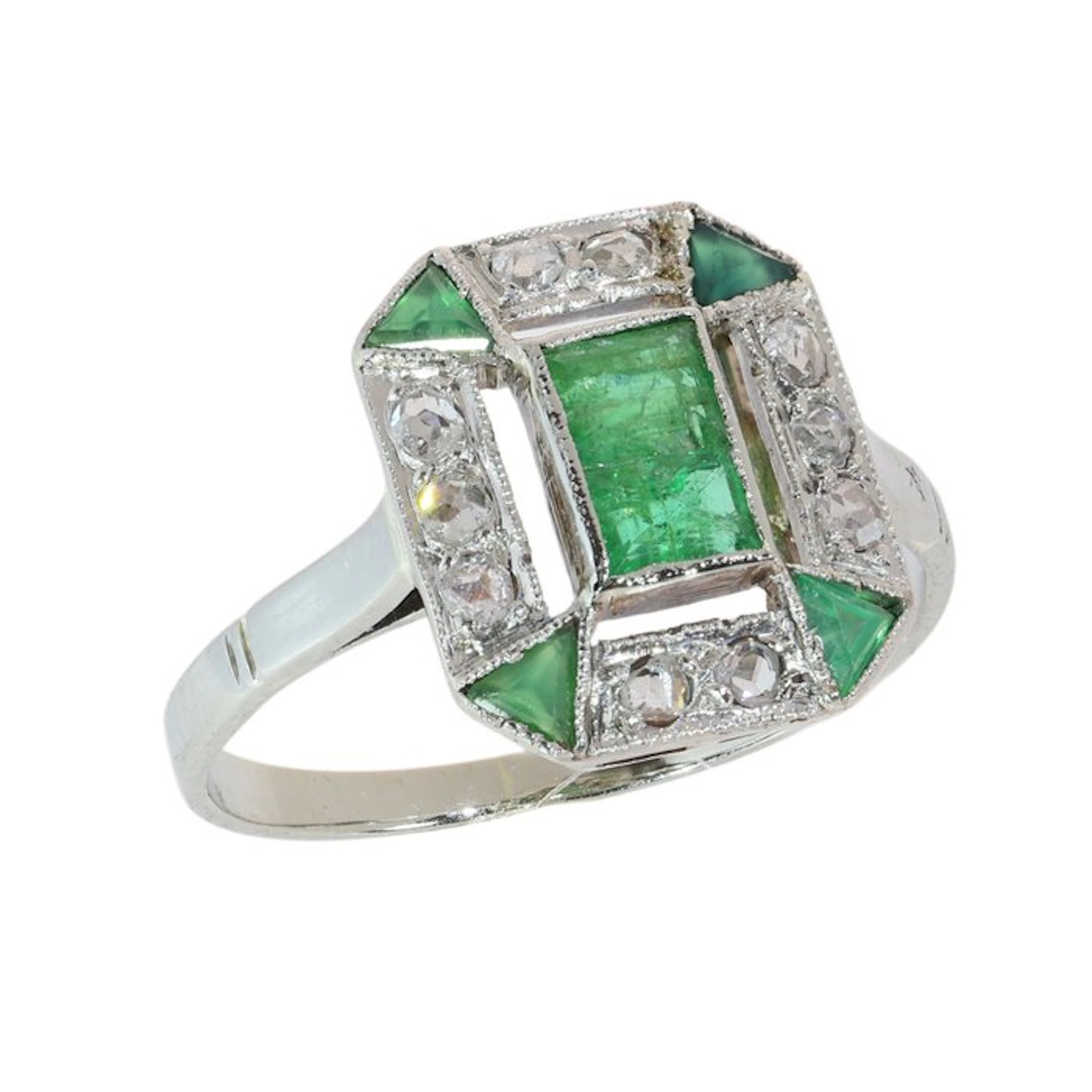 Ring - 18 kt. White gold - Diamond - Emerald ca. 1920 Art Deco