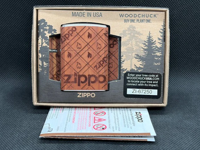 Zippo - Zippo Woodchuck wrap zippo flame - No reserve price - Lighter - Cromo