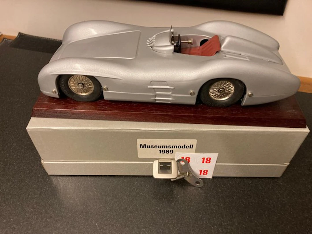 Märklin 1:18 - Model car - Mercedes 300 SLR