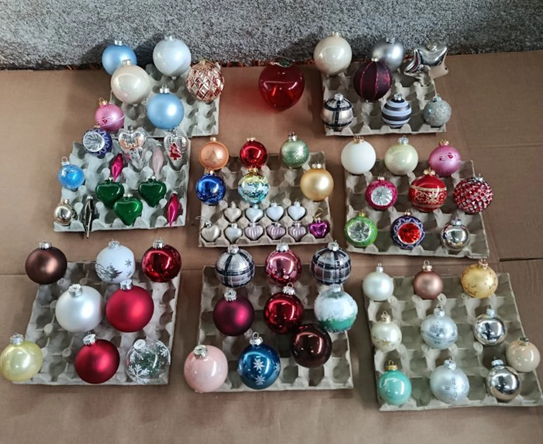 Christmas baubles (78) - Glass