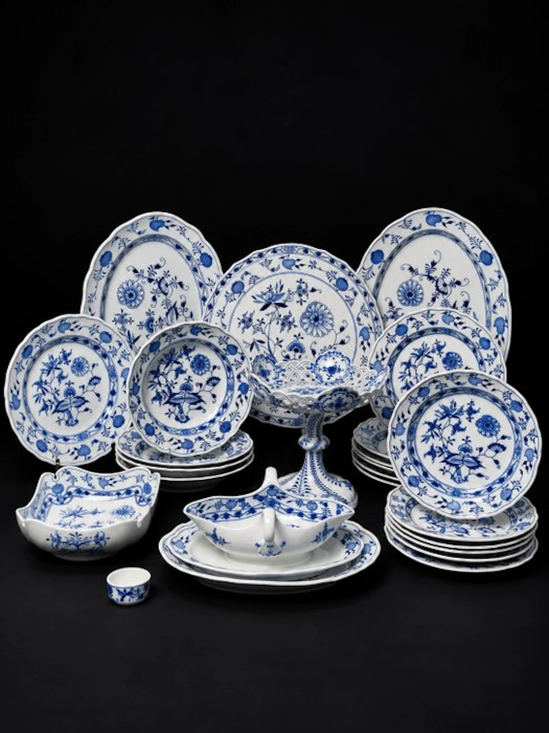 Meissen - Cipolla blu - Servizio da tavola 25 pezzi - XIX...