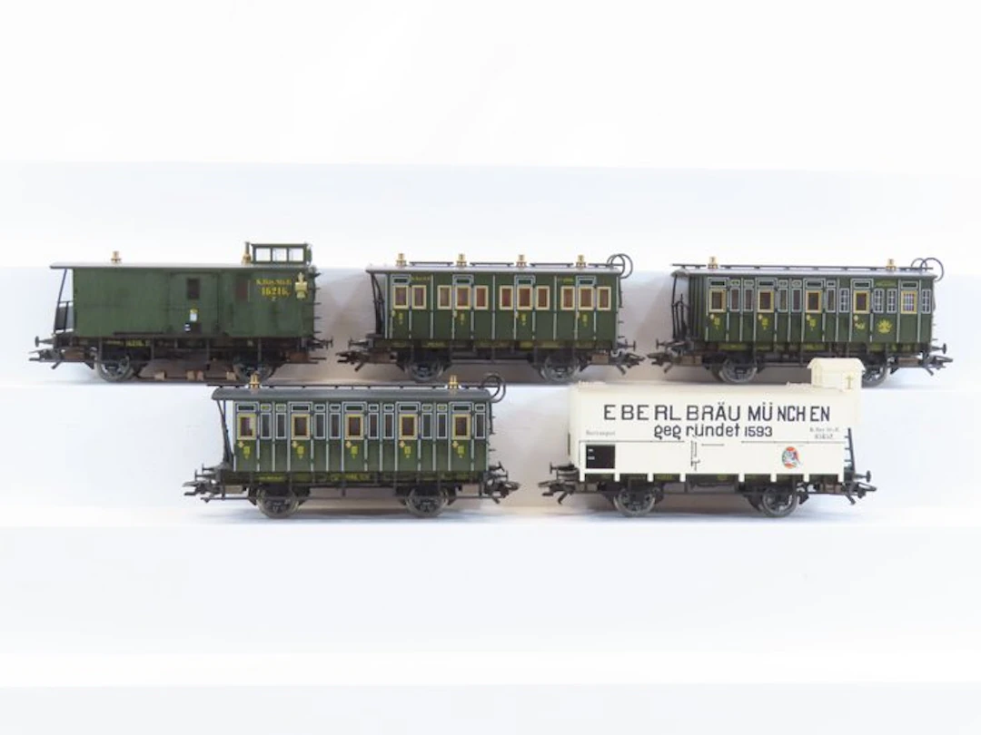 Märklin H0 - 43982 - Model train passenger carriage set...