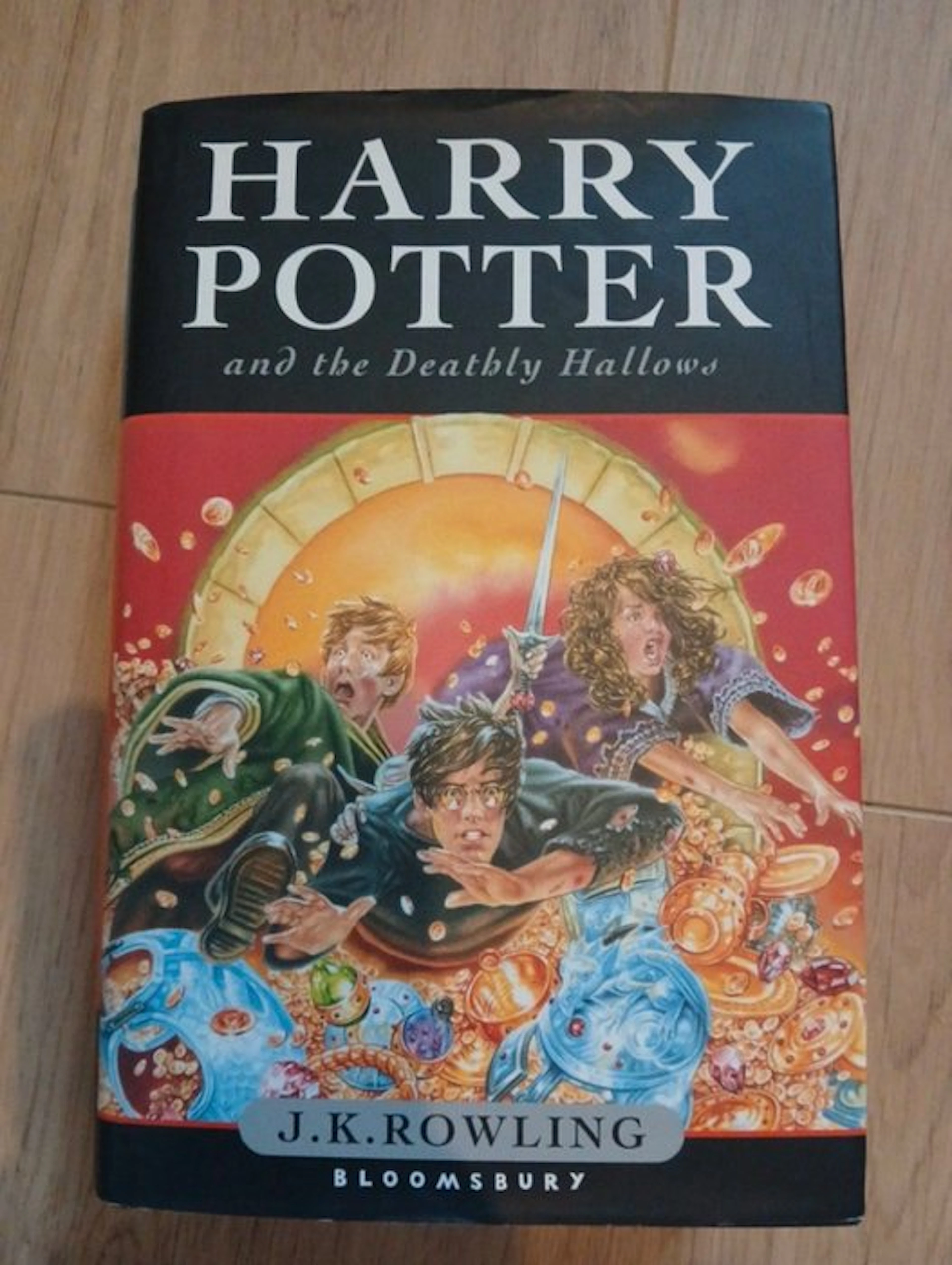 J.K. Rowling - Harry Potter and the Deathly Hallows - 2007-2007