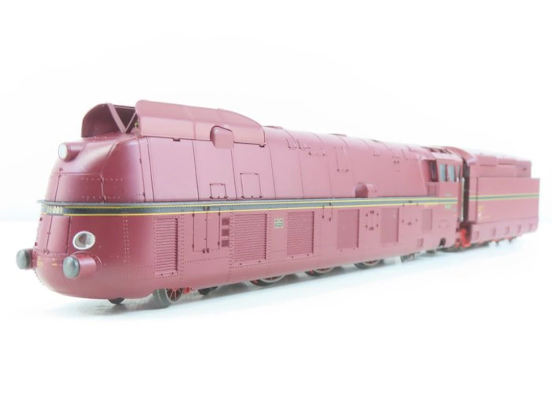Märklin H0 - 37050 - Steam locomotive with tender (1) - BR 05, with sound - DRG