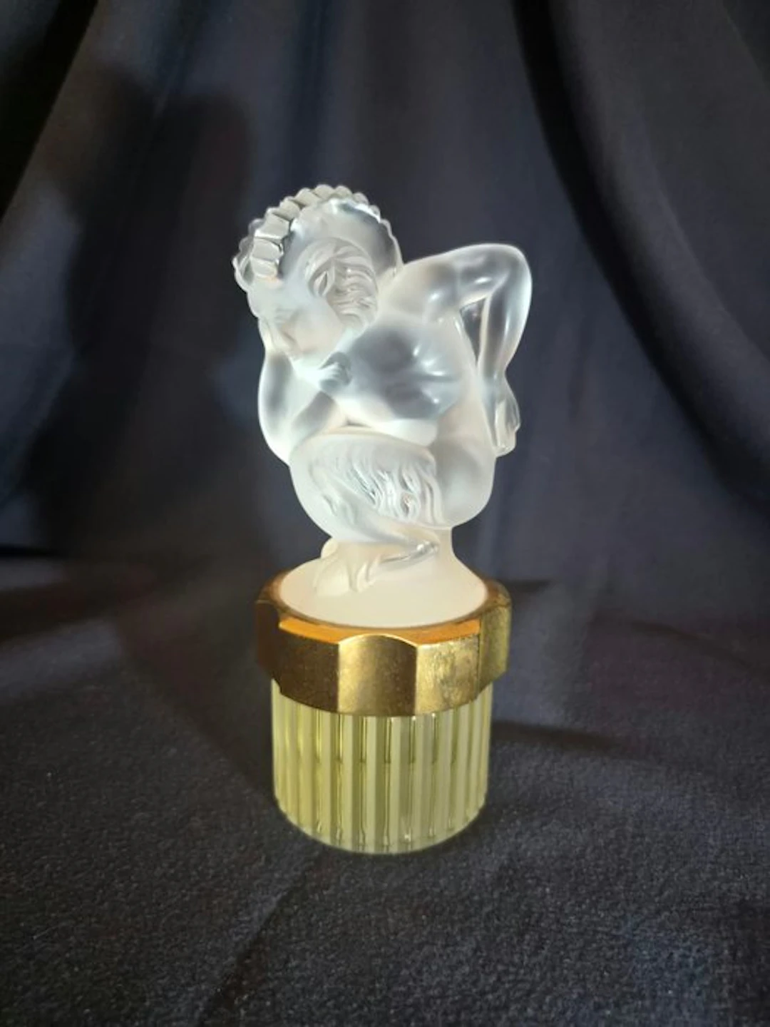 Lalique - Perfume flask - The Faun - Crystal