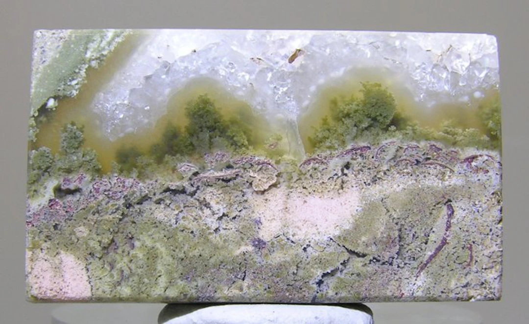 Agate Polished - Height: 38.8 mm - Width: 22.8 mm- 10.7 g - (1)
