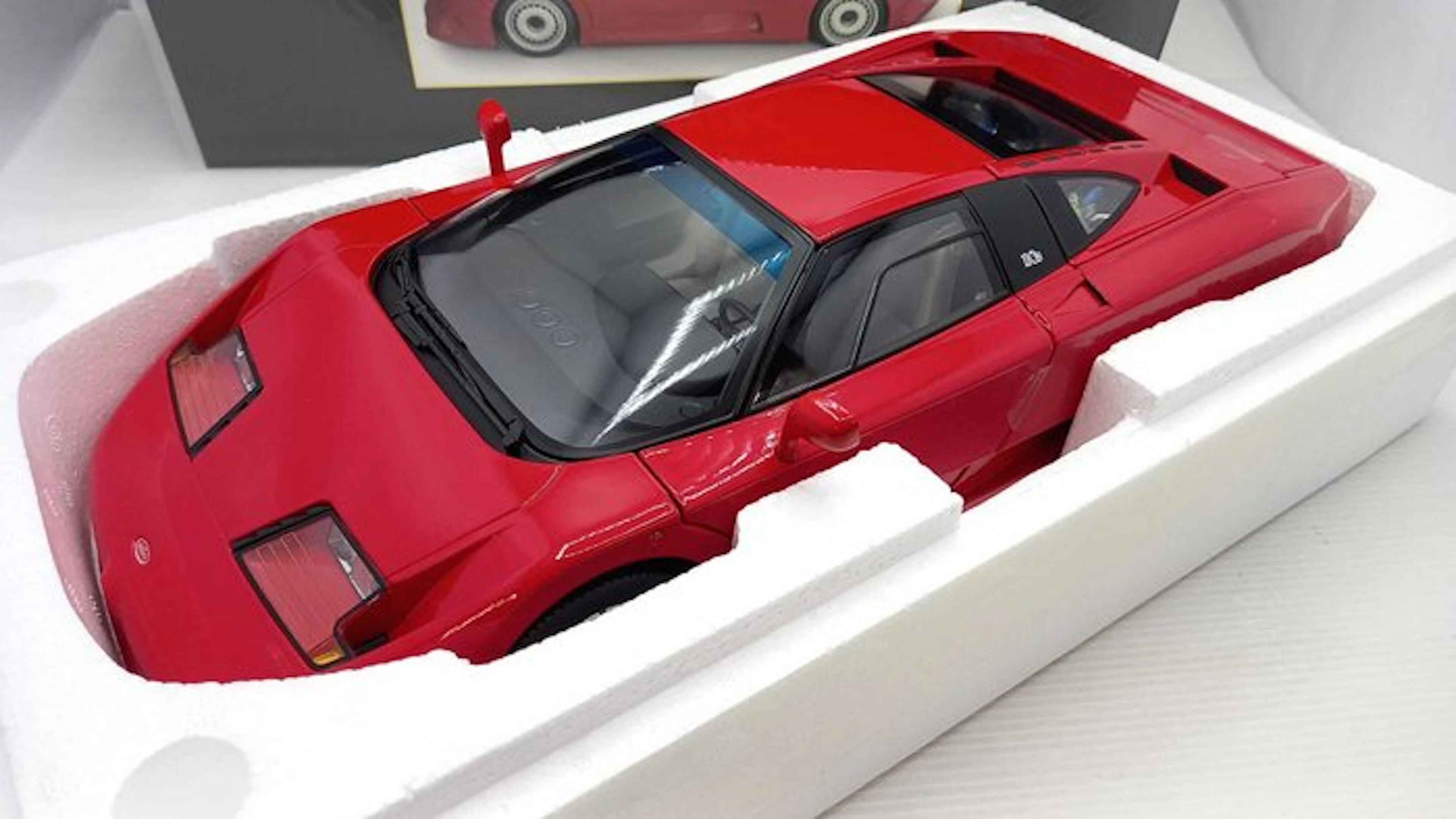 KK Scale 1:12 - Model car - Bugatti EB110 1991 - (cod.L3)