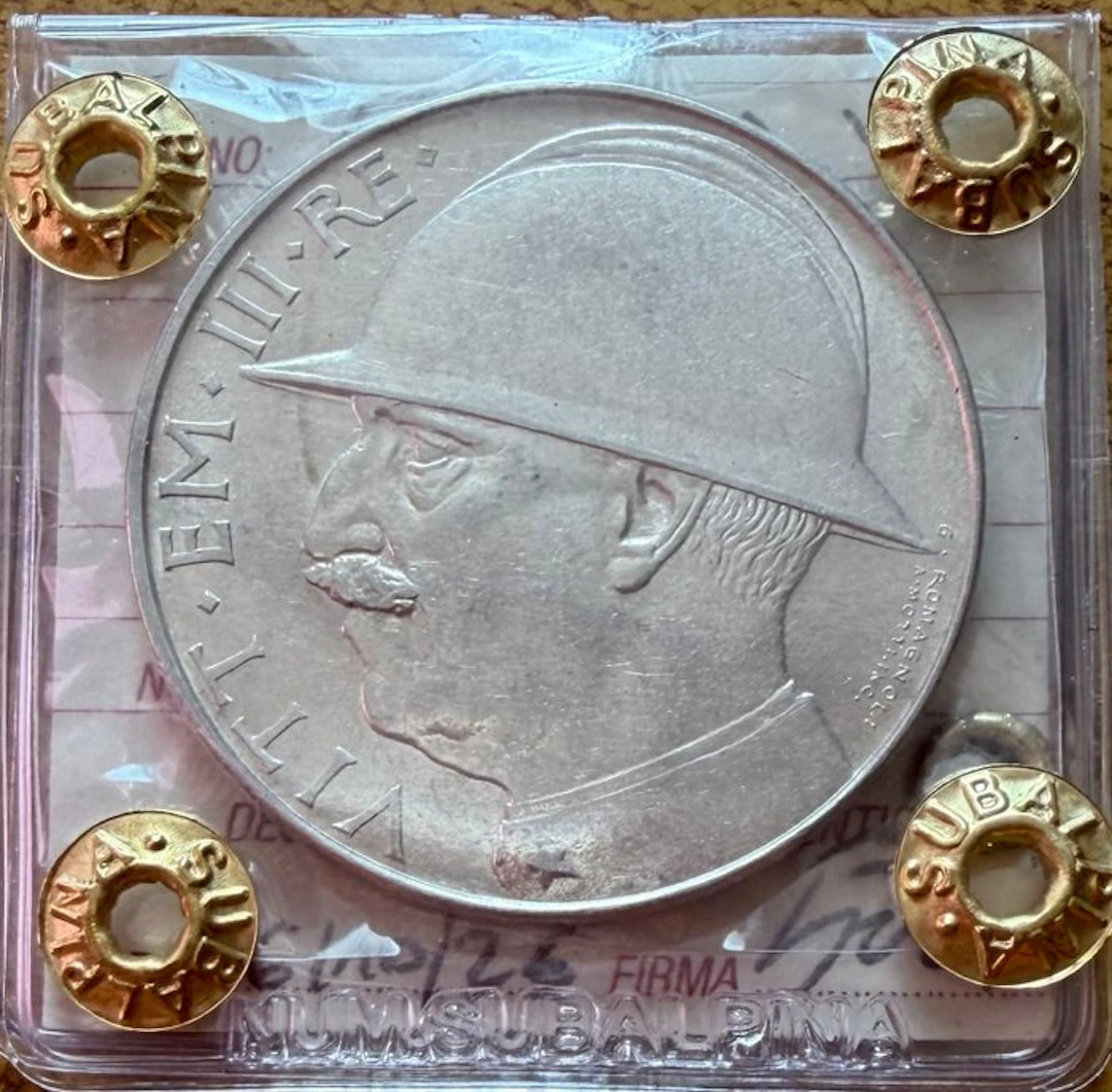 Italy, Kingdom Vittorio Emanuele III. 20 Lire 1928 " Elmetto "