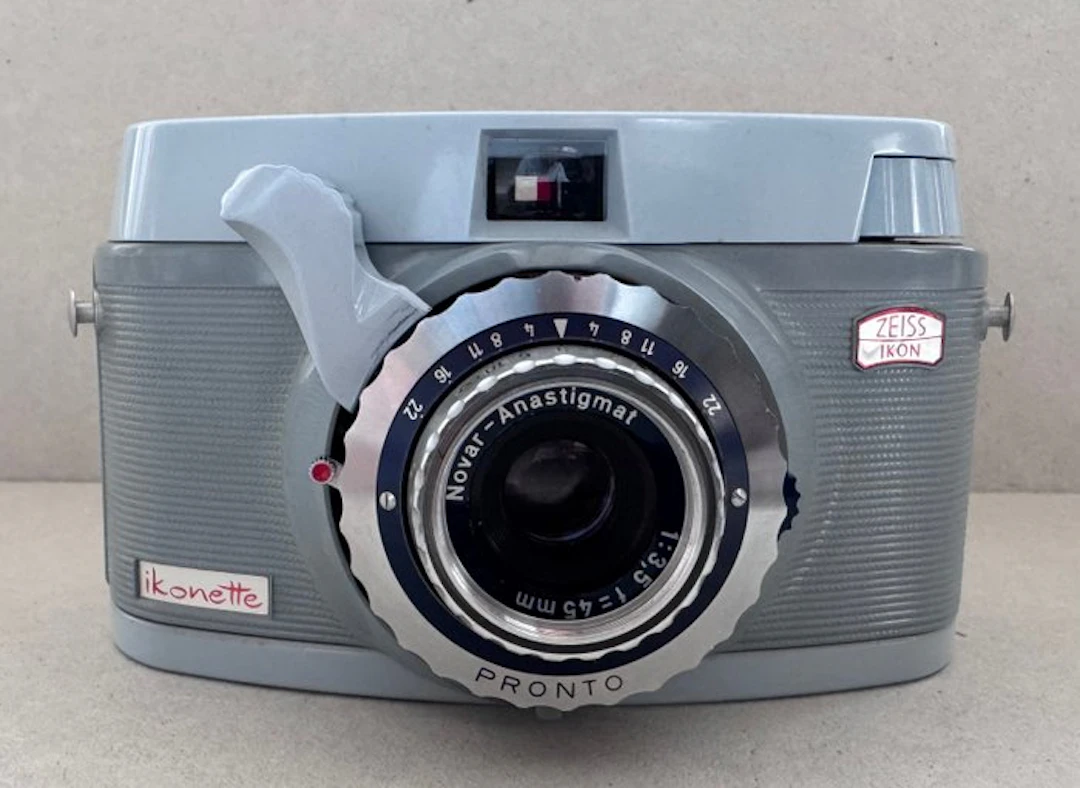 Zeiss Ikon Ikonette Pronto Analogue compact camera