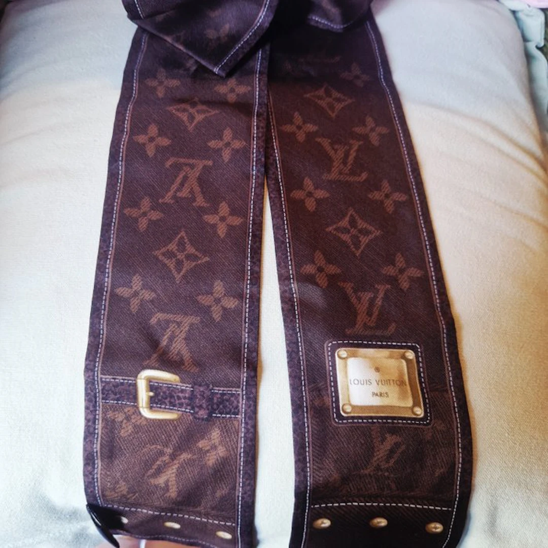 Louis Vuitton - Scarf