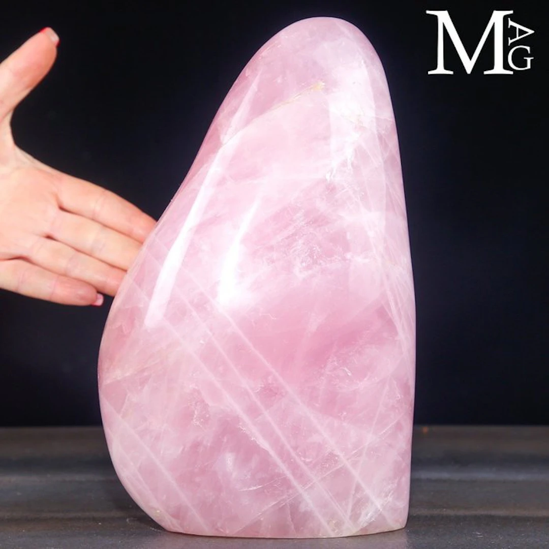 Gem-quality rose quartz