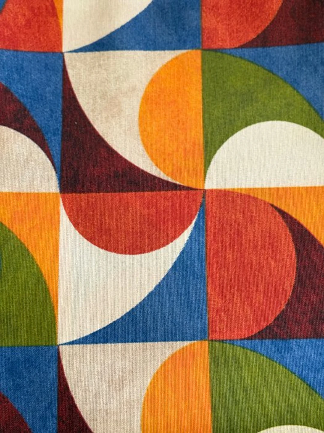 Space Age optical multicolor fabric - Textile - 2.8 m - 2.48 m