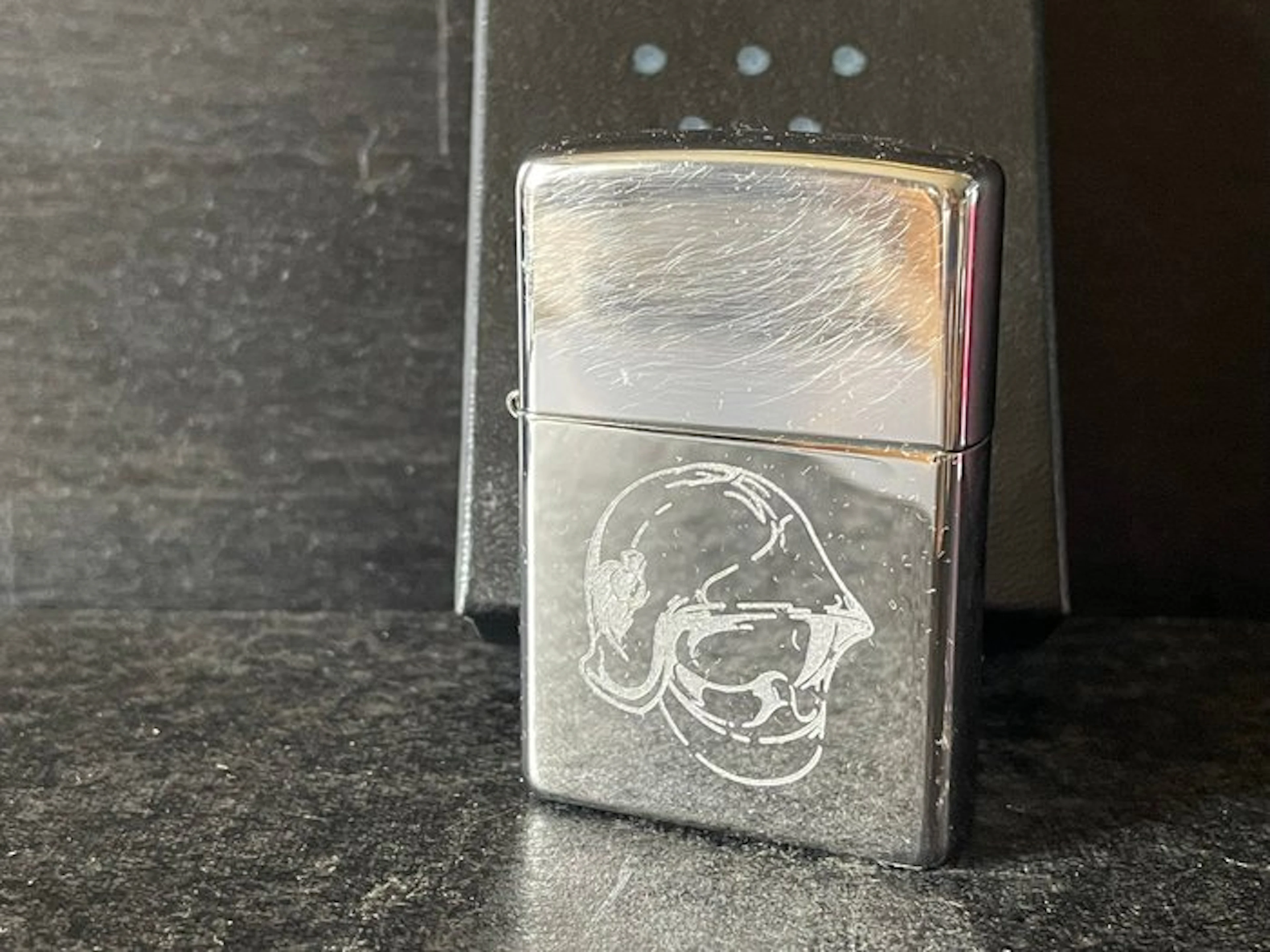 Zippo - Briquet Zippo Original - Gravure Casque de...