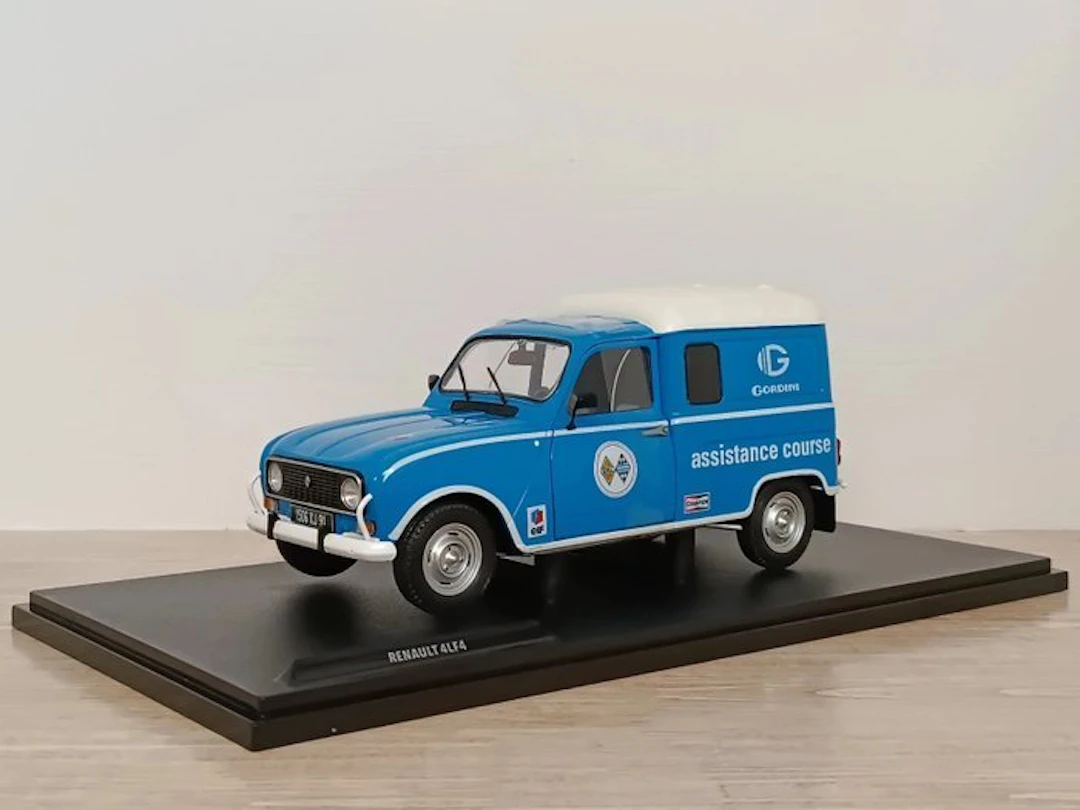 Solido 1:18 - Model car - Renault 4L F4, gordini assistance clients