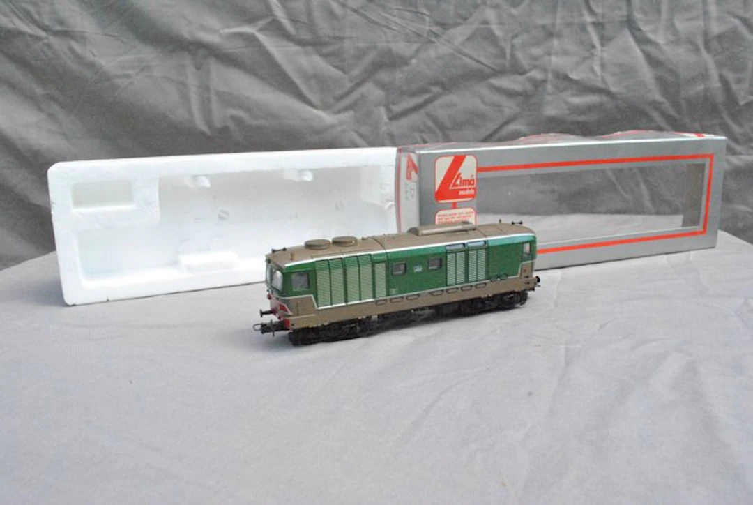 Lima H0 - Diesel locomotive (1) - D445 - FS