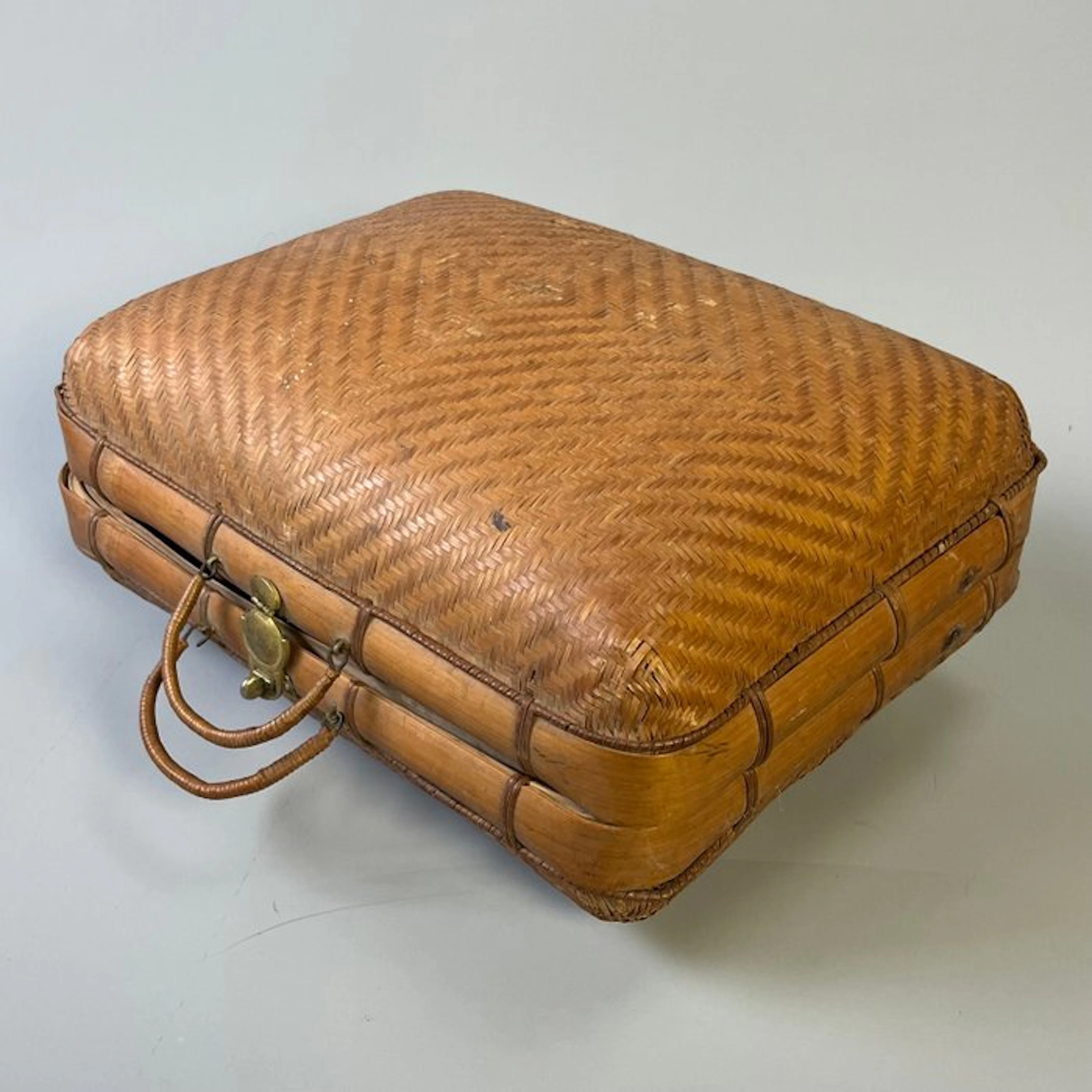 Decorative ornament - Antique Asian bamboo travel trunk - handwoven