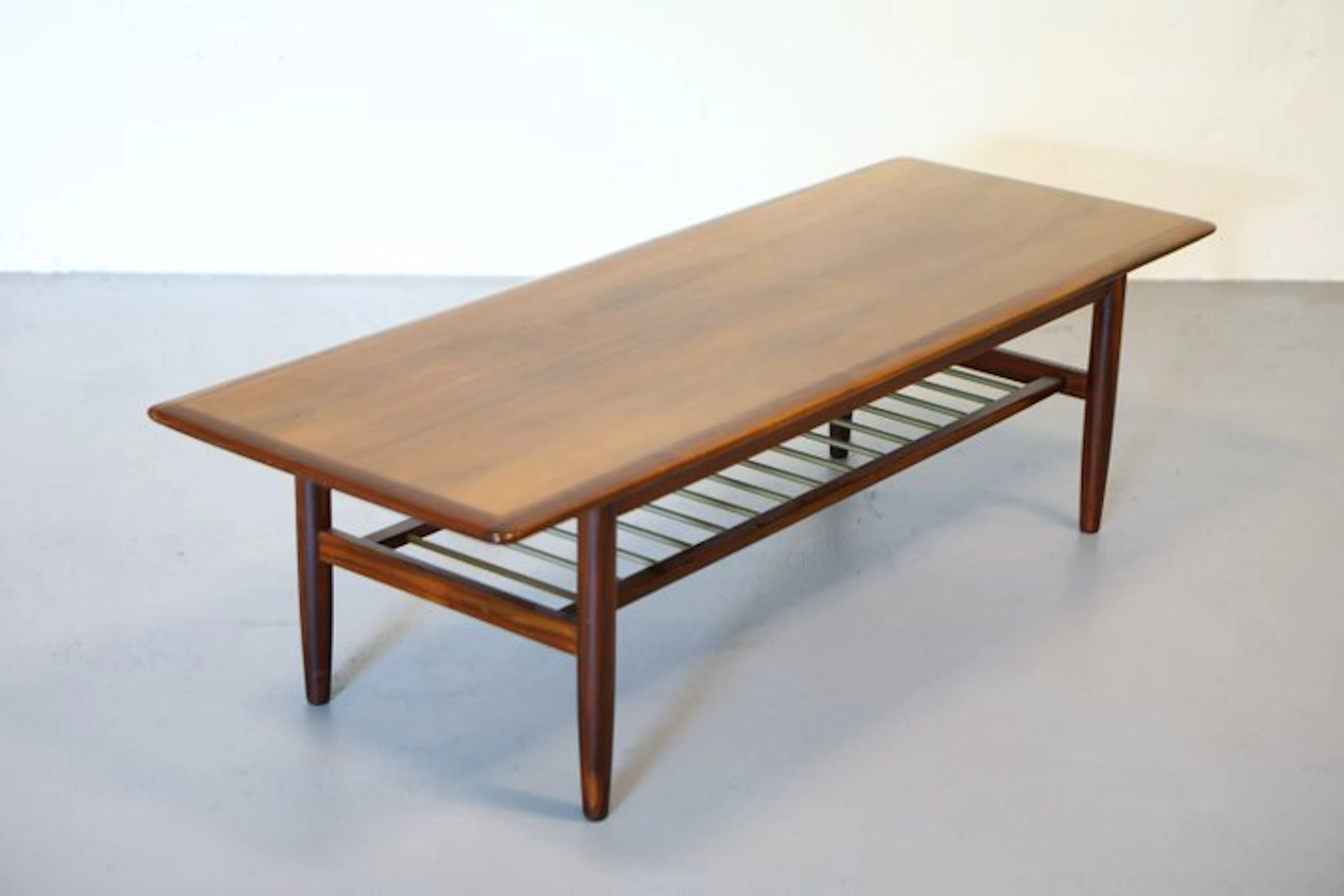 Coffee table - coffee table - rosewood - rare Brazilian rosewood